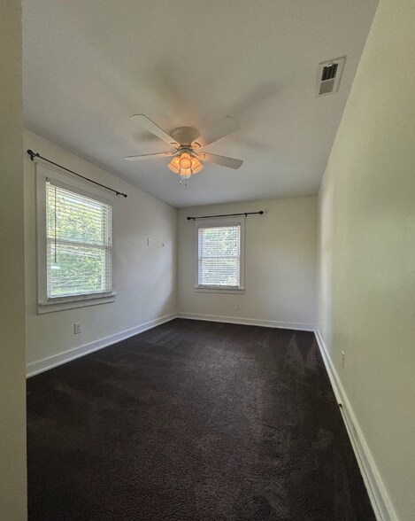 Building Photo - 1738 E 71st St