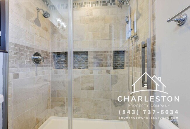 Building Photo - 8042 Nova Ct