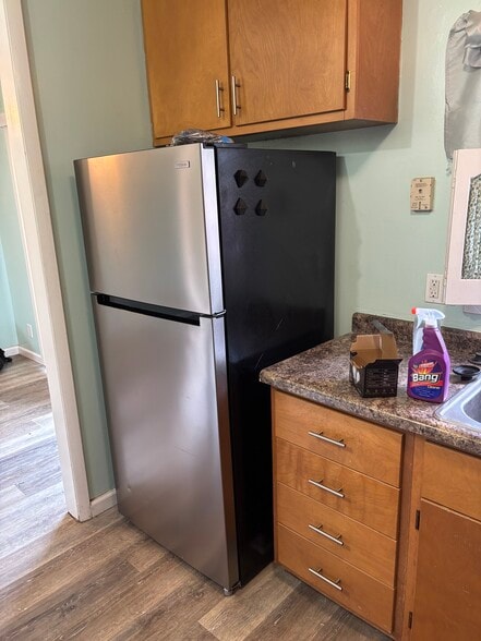 Kitchen - 4909 Mount Vernon Dr