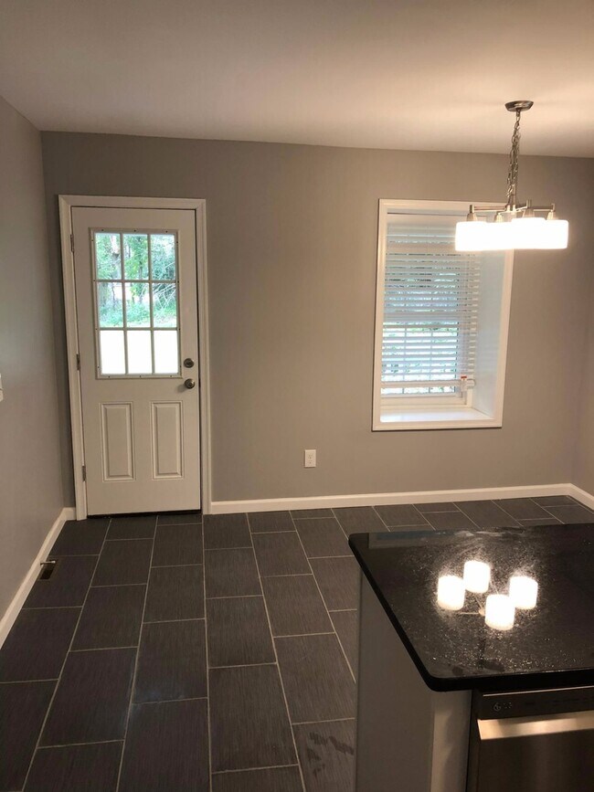 Building Photo - 3-Bedroom Home in Emmaus