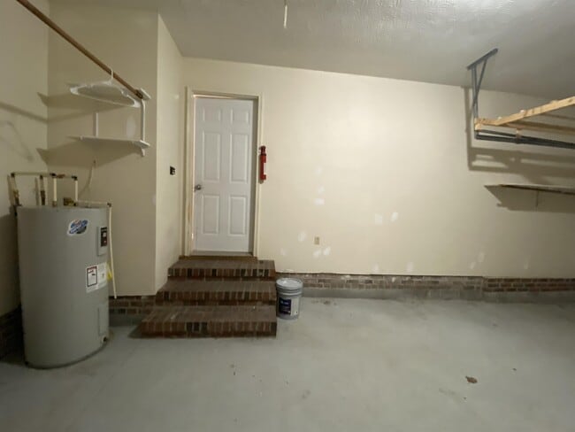 Building Photo - 3620 Beswick Ct