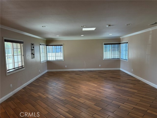 Building Photo - 1039 N Soldano Ave