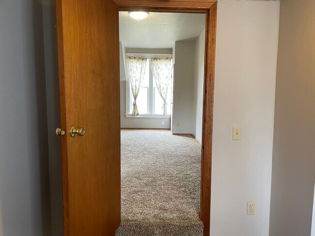 Building Photo - M1614 #1-3