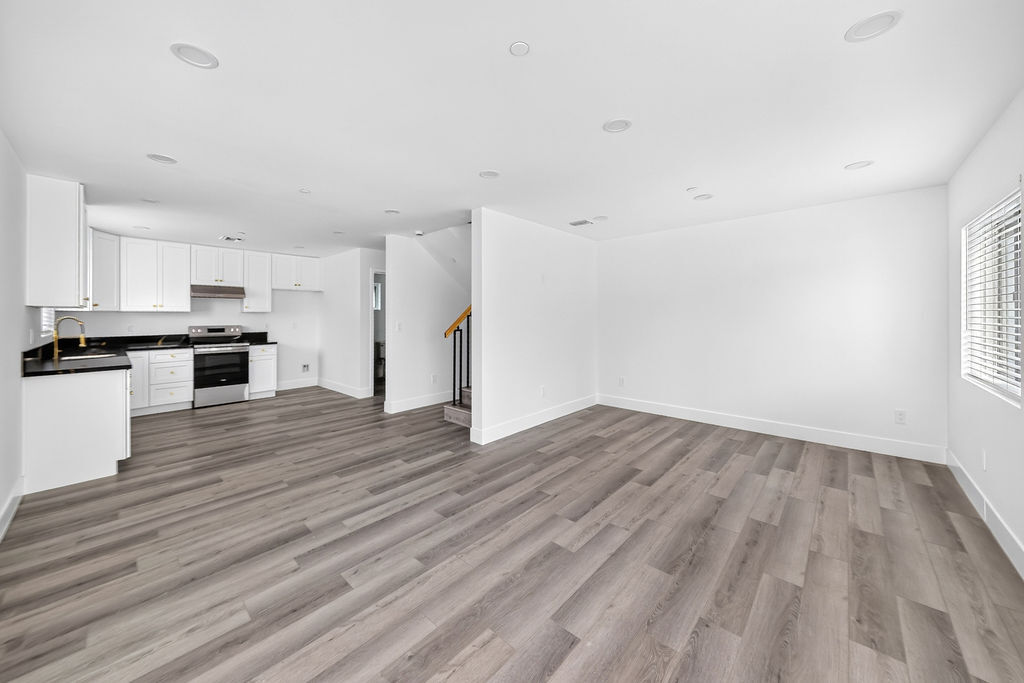Building Photo - 9614 Bartee Ave