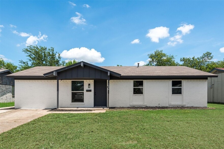 Building Photo - 1650 Bending Oaks Trail