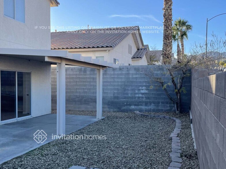 Building Photo - 10410 Morning Drop Ave