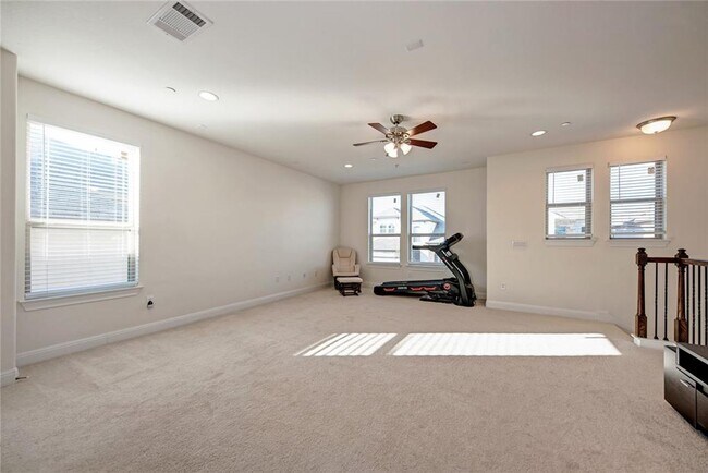 Building Photo - Cedar Park home in the Hill Country