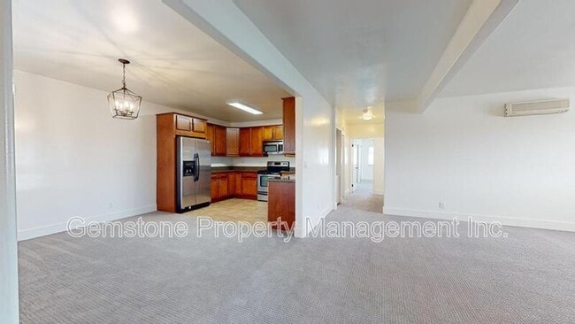 Building Photo - 4560 60th St