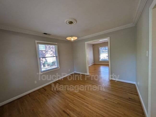 Building Photo - 3331 Donovan Pl