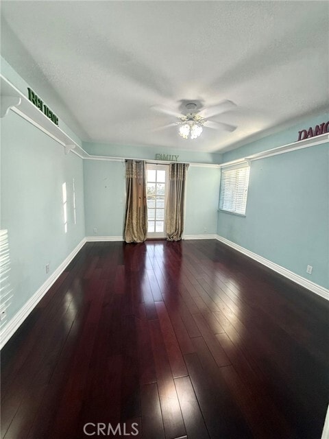 Building Photo - 213 E Borromeo Ave