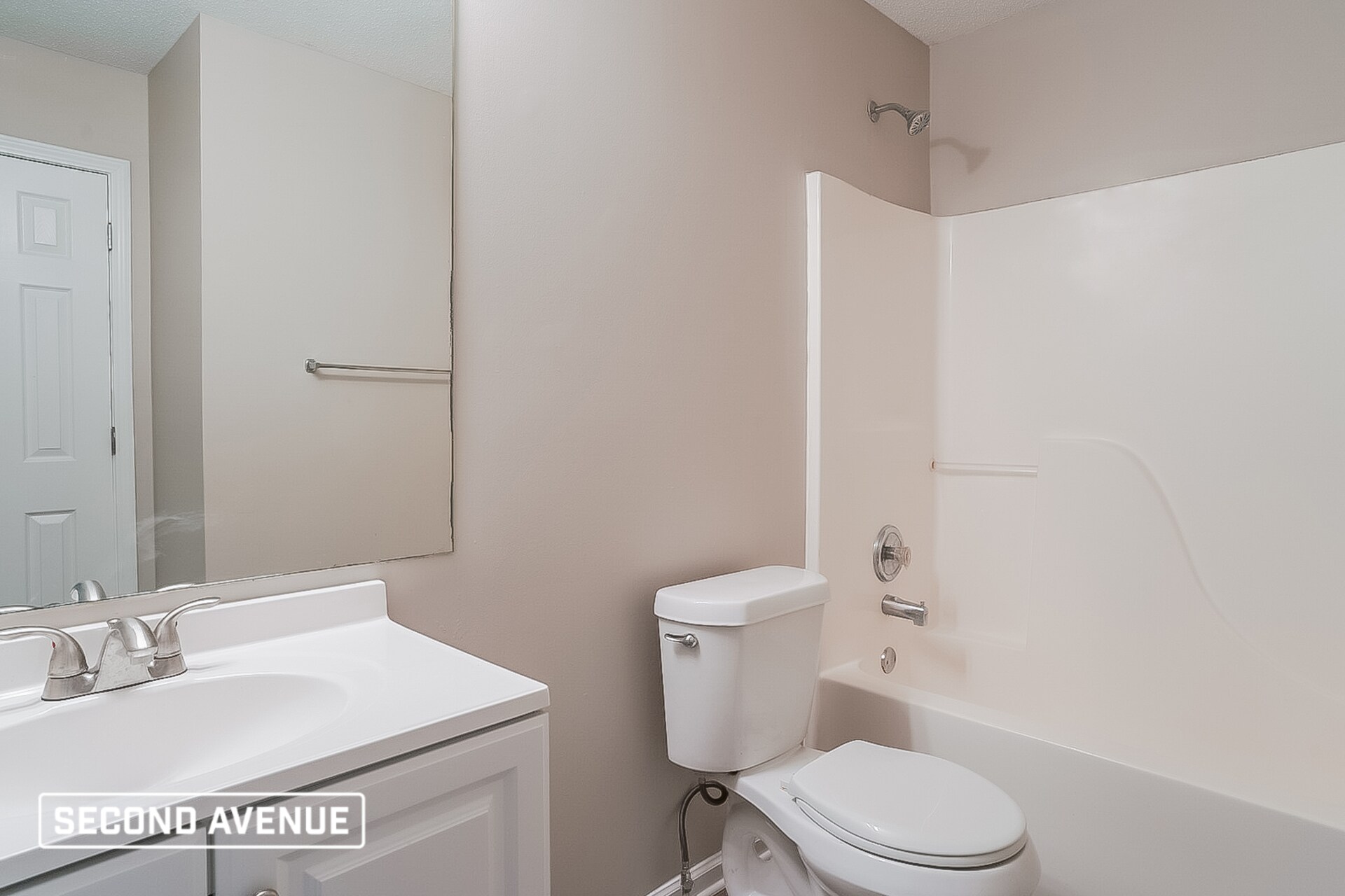 Building Photo - 6850 John Clark Dr
