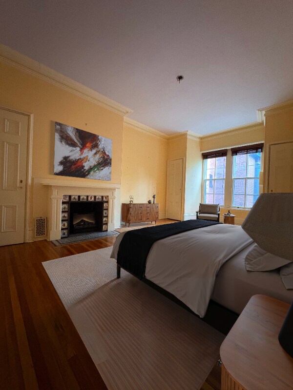 Building Photo - 2202 St James Pl
