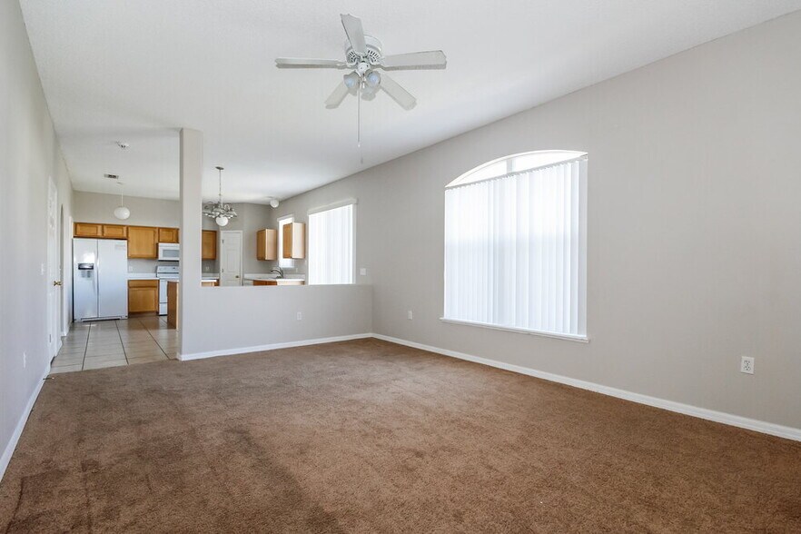 Building Photo - 12941 Kings Lake Dr