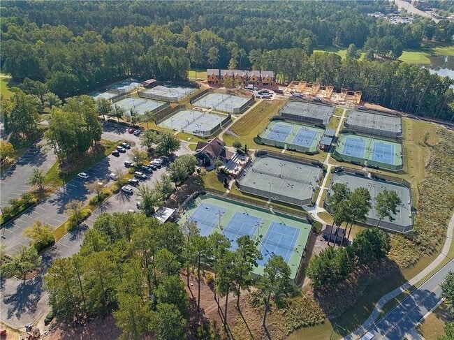 Building Photo - 2041 Greenhill Pass