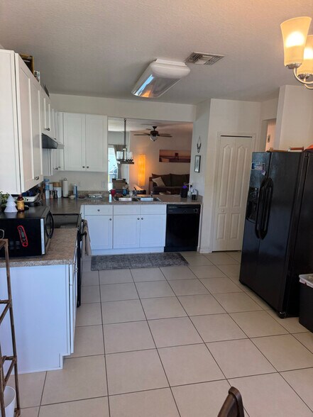 Building Photo - 2783 Star Coral Ln