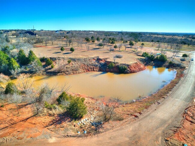 Building Photo - 29596 Memory Ln
