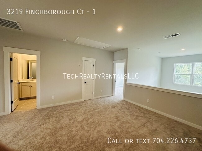 Building Photo - 3219 Finchborough Ct