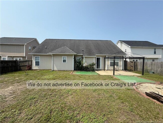 Building Photo - 1208 Chimney Swift Dr