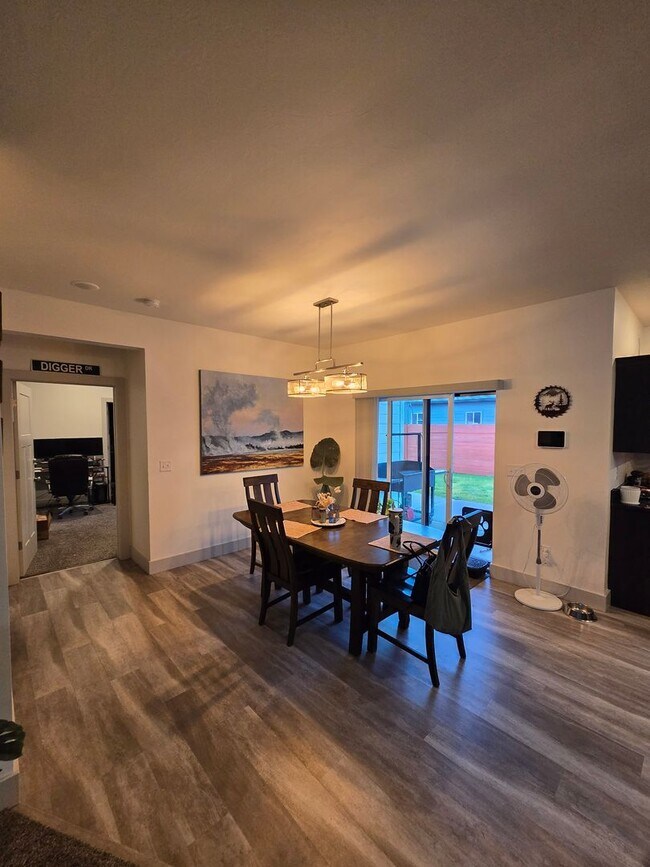 Building Photo - 3 Bed 2 Bath rental in Belgrade