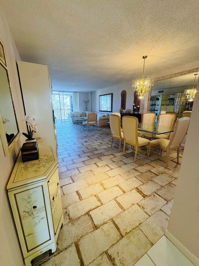 Building Photo - 4735 Lucerne Lakes Blvd W