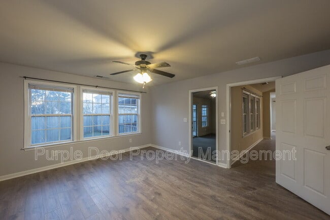 Building Photo - 507 Highland Falls Dr