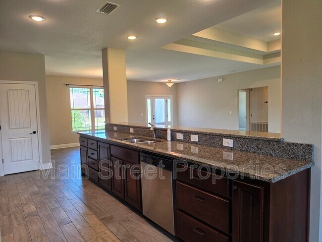Building Photo - 8839 Longmont Way