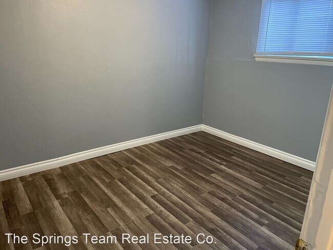 Building Photo - 2 br, 1 bath House - 546 1/2 St. Vrain Street