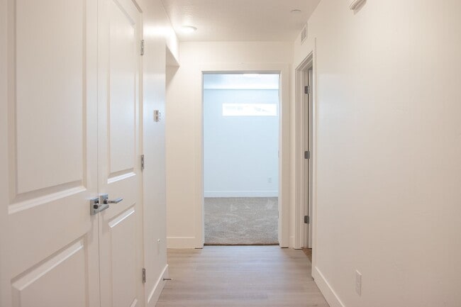 Building Photo - *Old Mill Village in Heber