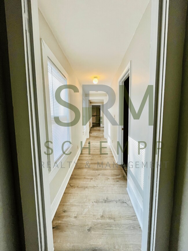 Building Photo - Remodeled 2 bedroom home w/bonus room- Section 8 accepted