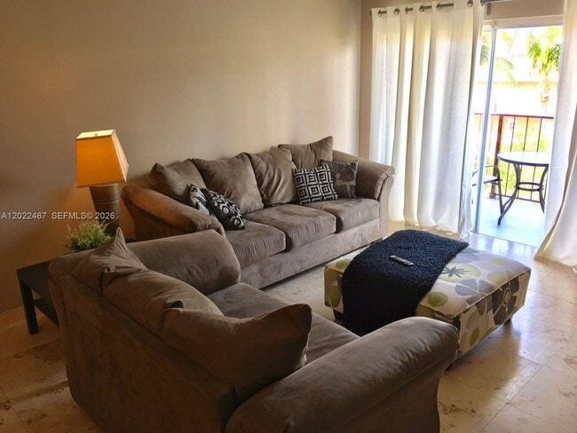 Building Photo - 3642 NE 171 St
