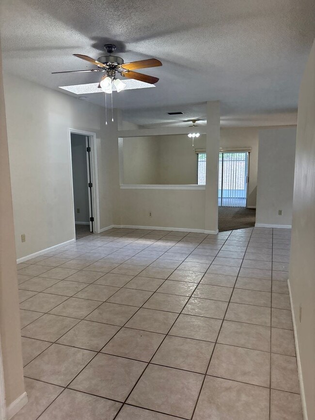 Building Photo - 2861 Falling Tree Cir