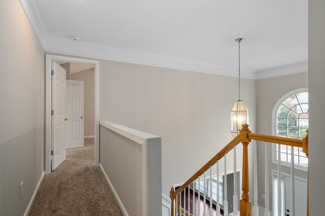 Building Photo - Spacious 4-Bedroom Two-Story Home in Dunwo...