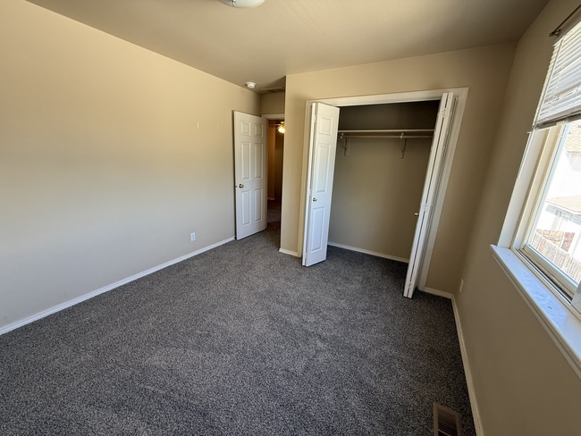 Building Photo - Madison Duplex