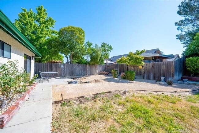 Building Photo - 836 Casals Dr