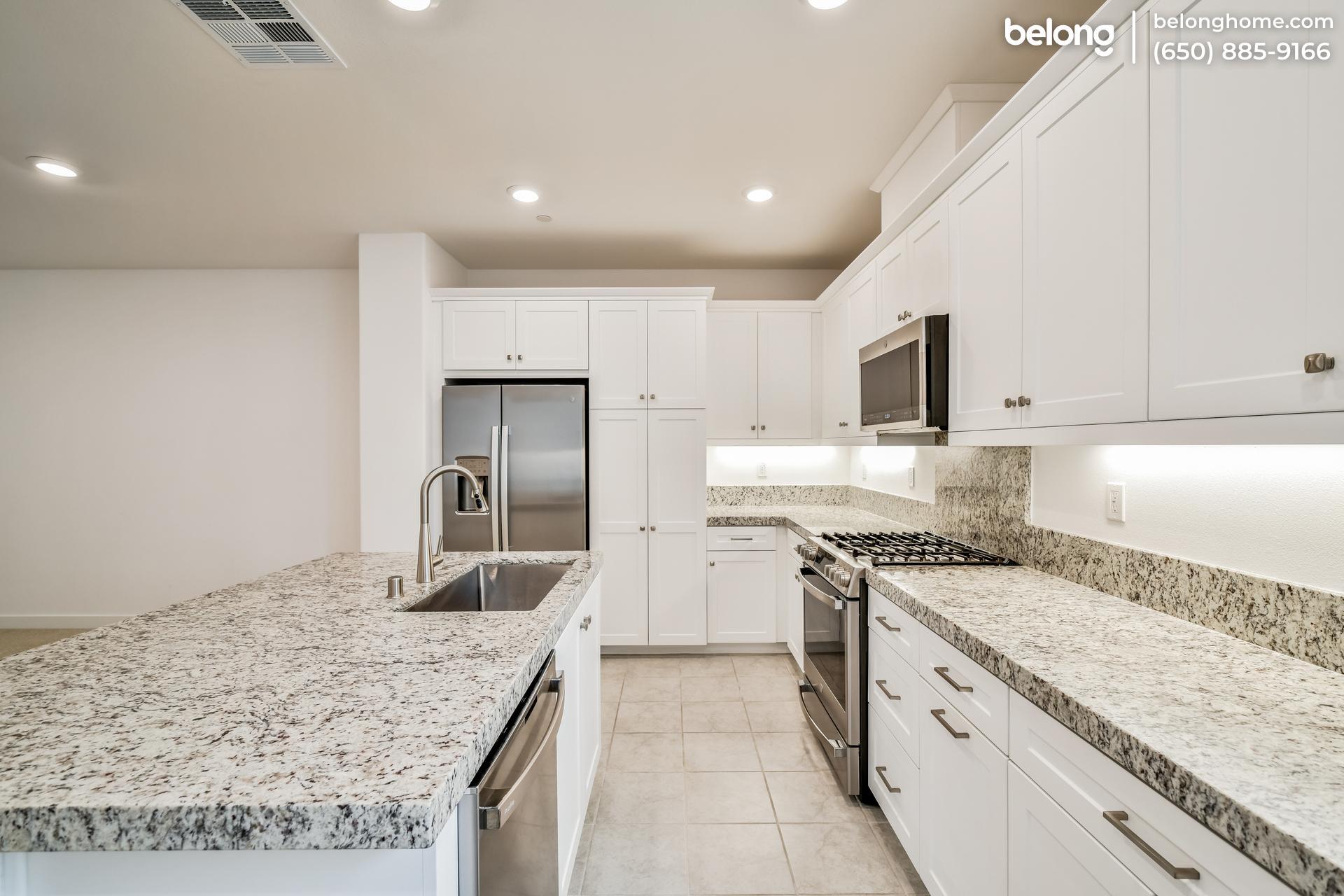 Building Photo - 1523 St Simon Cir