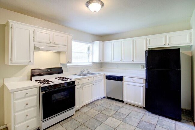 Building Photo - 3 Bedroom Arlington Park Home for Lease