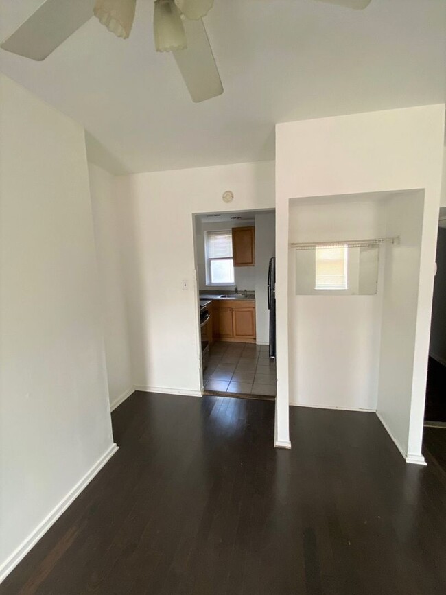 Building Photo - 2035 N 15th St