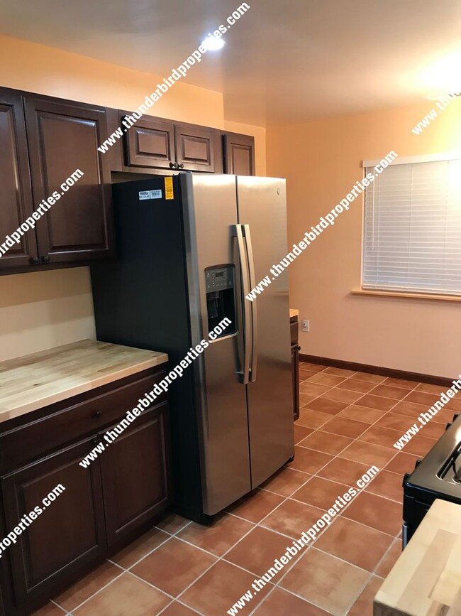 Building Photo - 1315 San Mateo