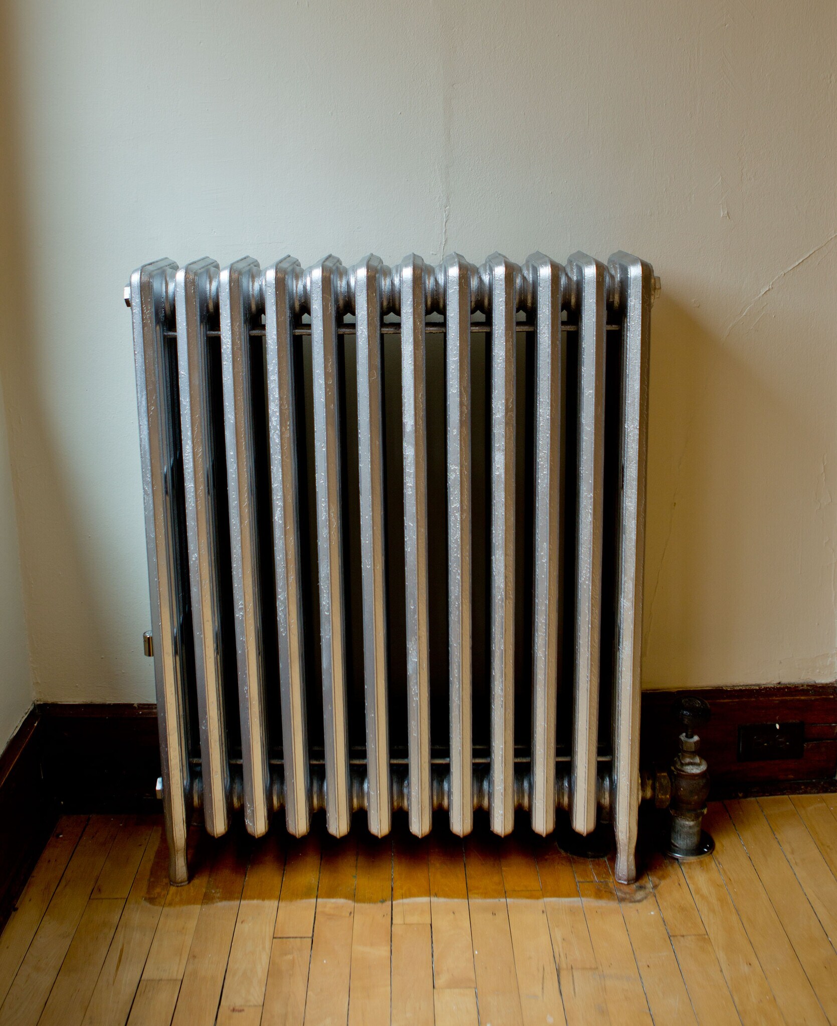 Building Photo - 225 Buell St