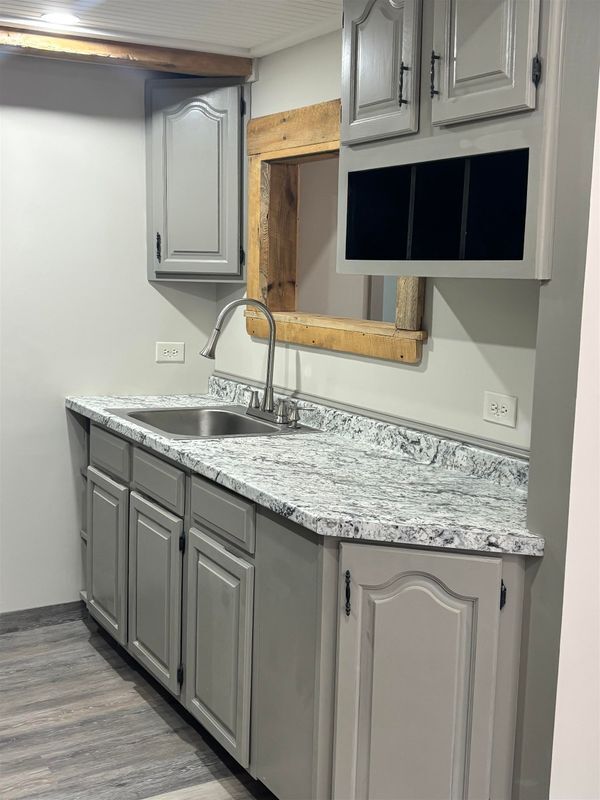 Building Photo - 615 Bean Rd