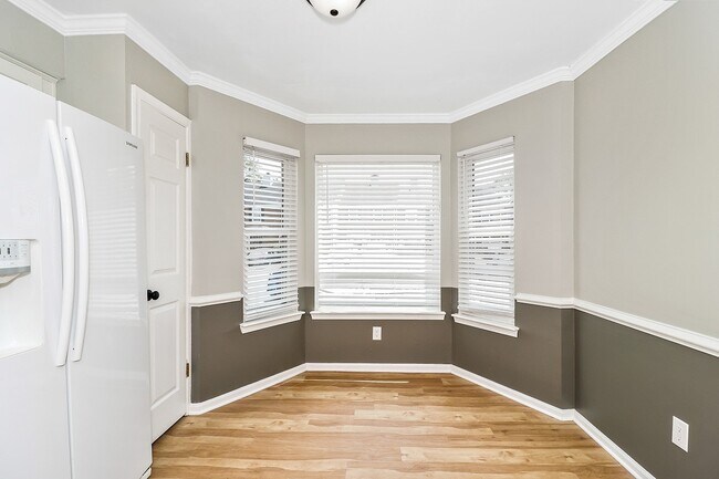 Building Photo - 5632 Gates Landing Rd