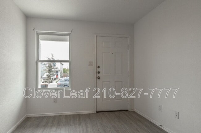 Building Photo - 7128 Elm Cv