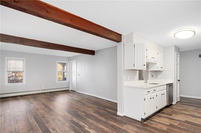 Building Photo - 45 Olney St