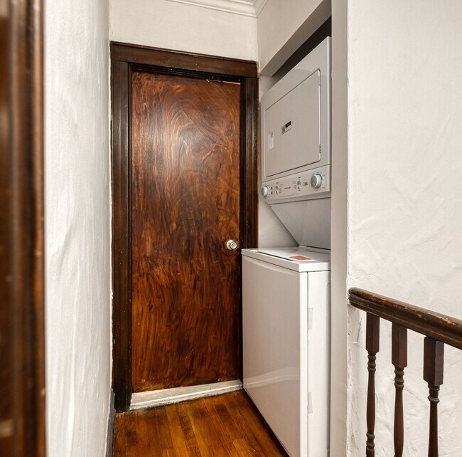 Building Photo - Storybook Tudor New Renovated | Two Full Kitchens | Full Finished Basement