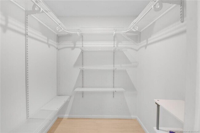 Building Photo - 2225 SW Creekside Dr