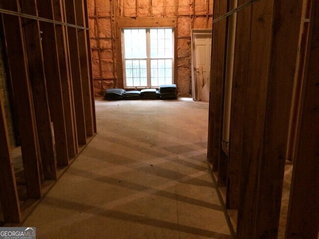 Building Photo - 135 Woodbriar