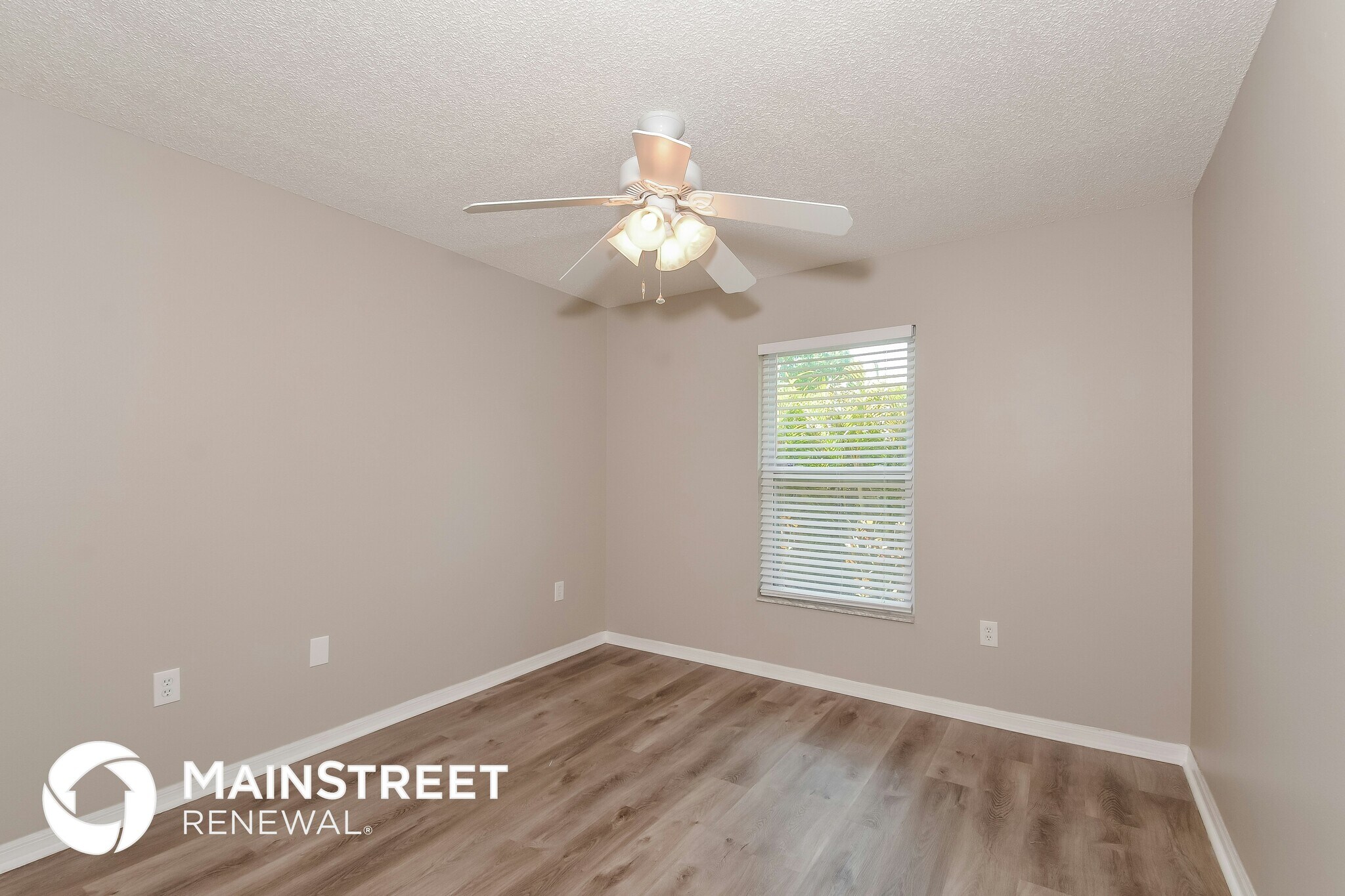 Building Photo - 5864 Pauma Ct