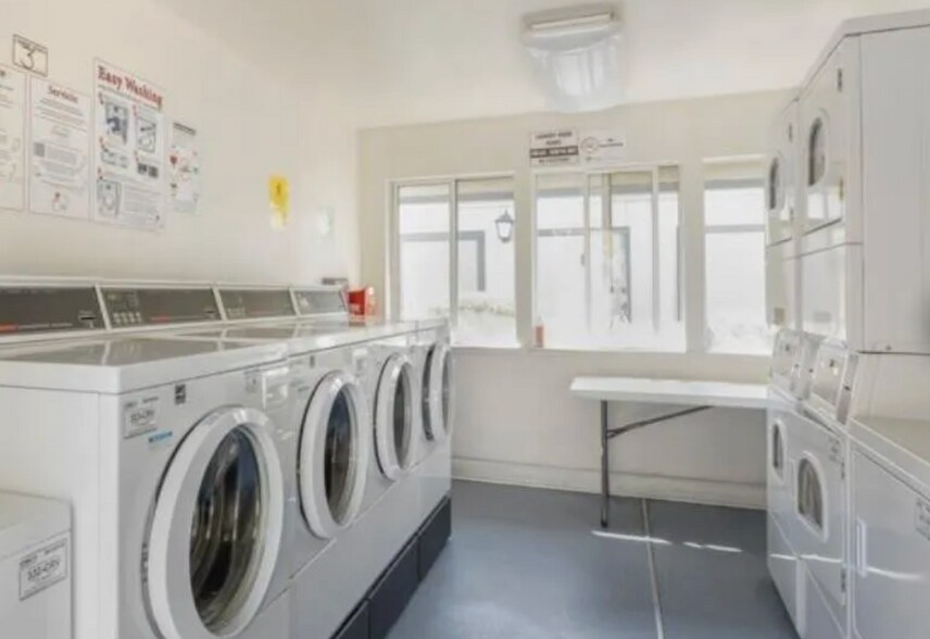 Secured Laundry - 5460 Concord Blvd