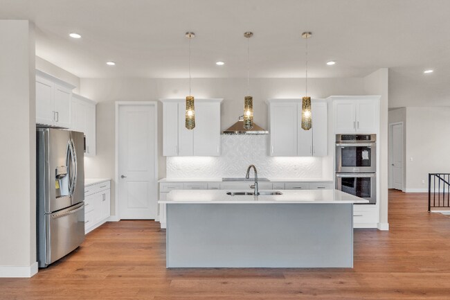 Building Photo - 1913 Conejos Pl