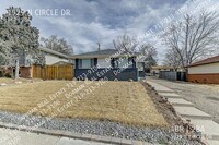 Building Photo - 1929 N Circle Dr